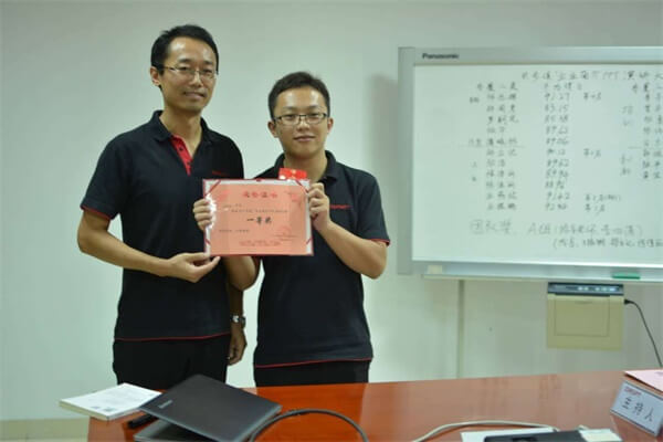 企業(yè)簡介PPT演講大賽一等獎(jiǎng) 企業(yè)簡介PPT演講大賽一等獎(jiǎng)